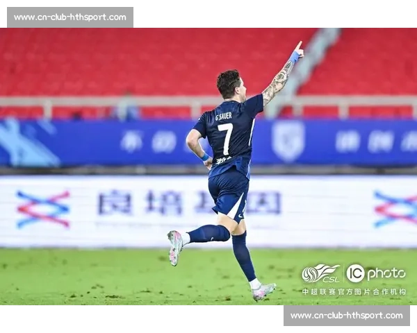 武汉三镇 2-0 青岛海牛：图多列绍尔建功 零封 + 红牌漏判引争议