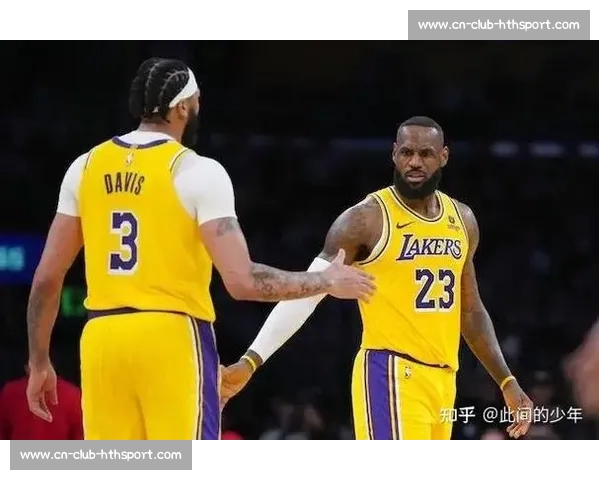 詹姆斯或签两年顶薪续约湖人！父子三人同台历史性时刻进入倒计时