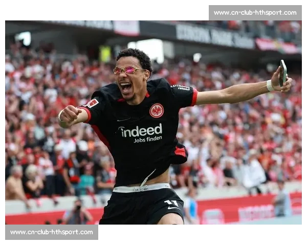 罗马诺确认罗伯逊未来未定,利物浦转会谈判暂缓 罗马诺确认罗伯逊未来未定,利物浦转会谈判暂缓