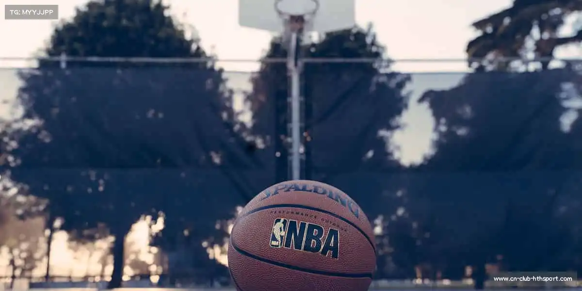 华体会体育赛场如人生，拼搏即光芒✨